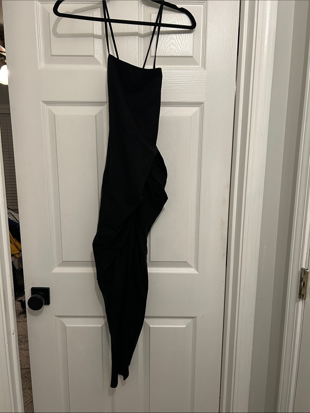 H&M Black Asymmetrical Ruched Spaghetti Strap Dress 🤍